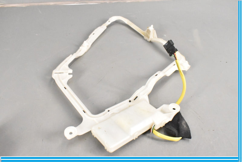 Load image into Gallery viewer, 00-06 Mercedes S500 S55 AMG W220 Front Right Keyless Go Entry Antenna Oem
