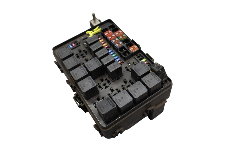 Load image into Gallery viewer, 14-24 Maserati Quattroporte Engine Fuse Box Relay Module 7154763030 Oem
