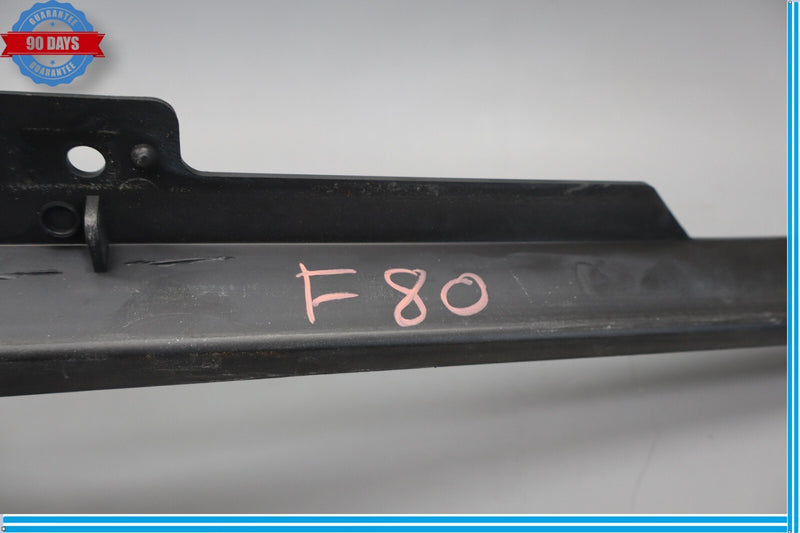 Load image into Gallery viewer, 07-17 GMC Acadia Demali Front Right Or Left Side Inner Corner Glass Cap Oem
