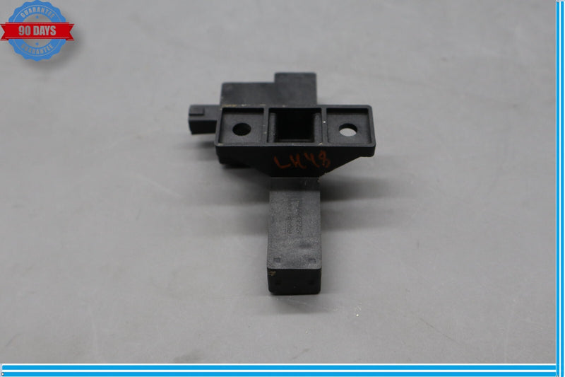 Load image into Gallery viewer, 11-18 Audi A8 Quattro S8 Rear Left Driver Side Keyless Entry Control Module Oem
