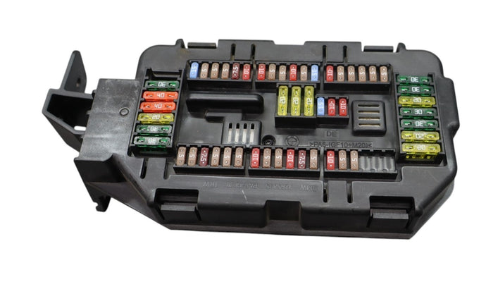 14-18 BMW X5 Front Main Power Distribution Fuse Relay Box 931656801 Oem