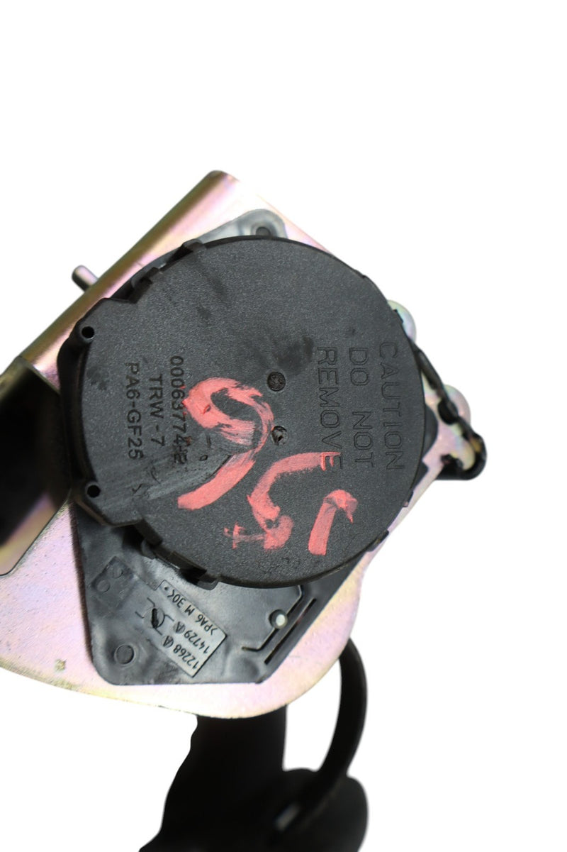 Load image into Gallery viewer, 04-08 Maserati Quattroporte M139 Rear Center Seat Belt Retractor Oem
