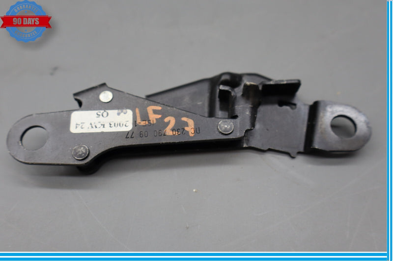 Load image into Gallery viewer, 03-12 Mercedes R230 SL500 SL55 AMG Left Convertible Roof Catch Latch Lock Oem
