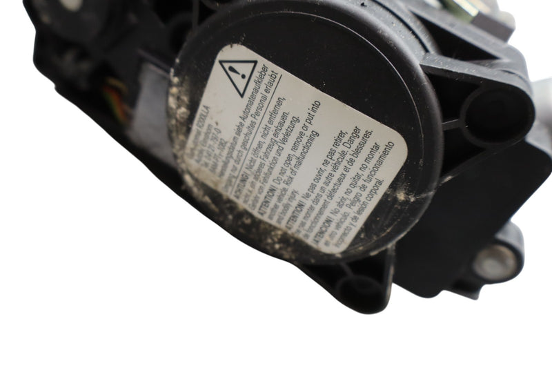 Load image into Gallery viewer, 09-15 BMW 740 740Li 750I F01 F02 Front Left Driver Side Seat Belt Seatbelt Oem
