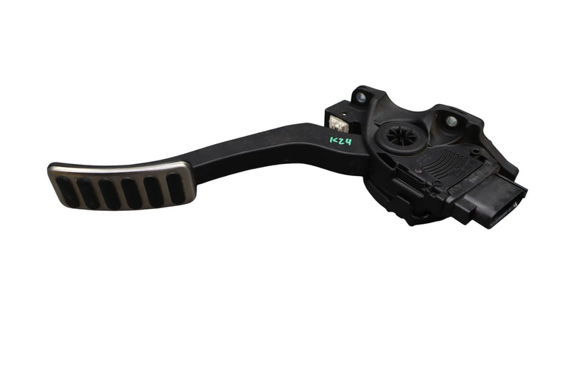 Load image into Gallery viewer, 13-17 Land Rover Range Rover L405 Gas Accelerator Pedal w/ Pad CK5M9N736AA Oem

