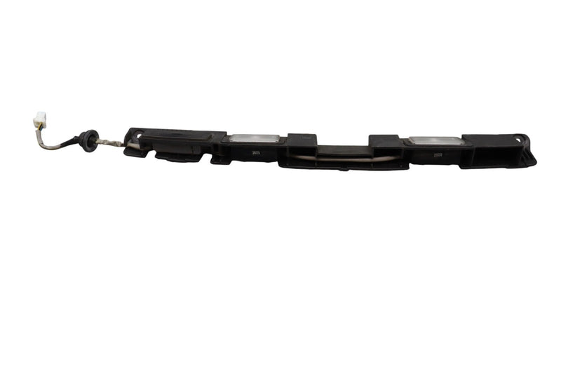 Load image into Gallery viewer, 11-16 Hyundai Equus Rear Trunk Lid License Plate Lamp Assembly 925003N010 Oem
