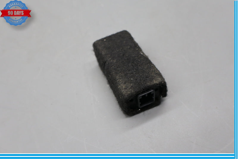 Load image into Gallery viewer, 03-06 Mercedes R230 SL500 iPod iPhone Interface Multimedia Audio Control Oem
