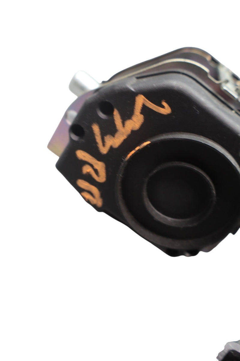 Load image into Gallery viewer, 03-08 Maserati Quattroporte M139 Rear Left or Right Side Seat Belt Retractor Oem
