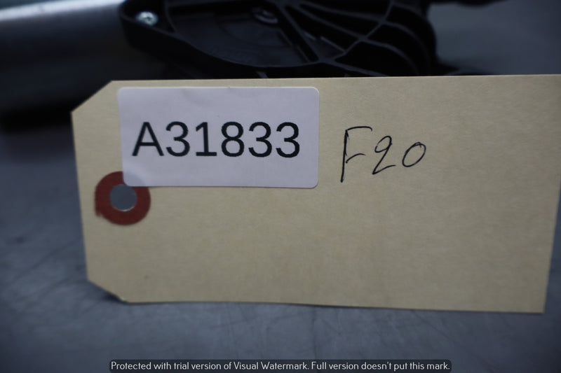 Load image into Gallery viewer, 12-19 LR Range Rover Evoque L538 Rear Glass Windshield Wiper Motor Oem
