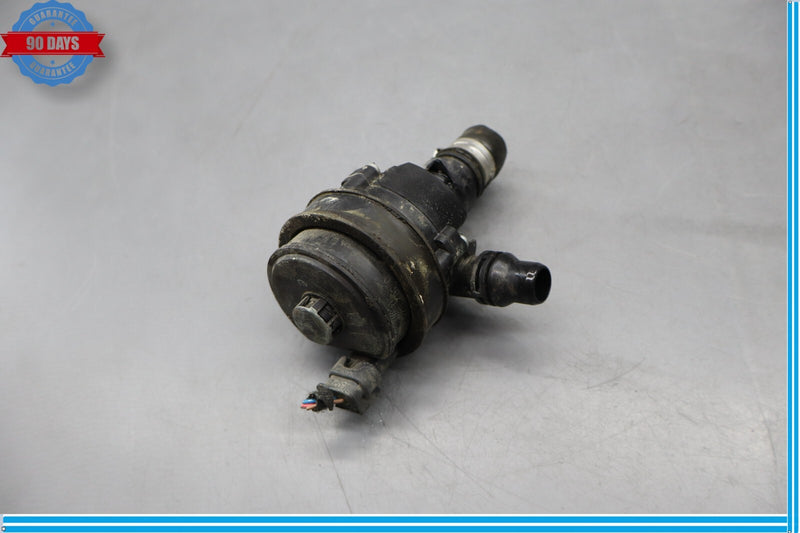 Load image into Gallery viewer, 14-21 BMW i3 i3s Engine Auxiliary Electric Coolant Water Pump Black Oem
