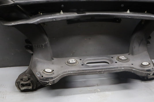 10-18 Mercedes W212 E350 CLS400 CLS550 Rear Subframe Sub Frame Crossmember Oem