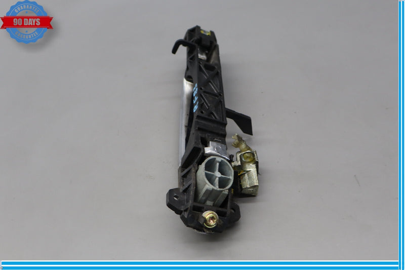 Load image into Gallery viewer, 02-10 Lexus SC430 Front Right Passenger Side Exterior Door Handle Oem
