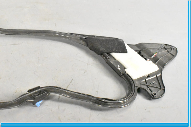 Load image into Gallery viewer, 00-06 Mercedes CL500 CL55 AMG W215 Front Right Door Keyless Go Antenna Frame Oem
