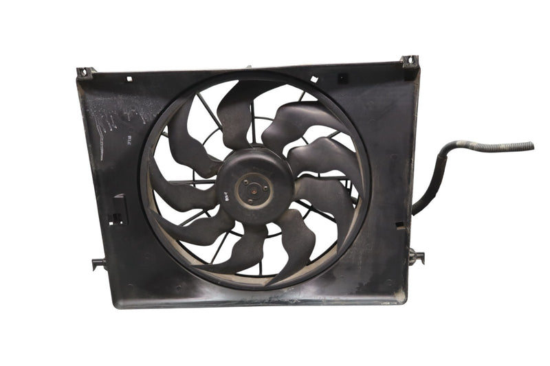 Load image into Gallery viewer, 09-16 Hyundai Equus  Engine Motor Cooling Radiator Fan Assembly Oem
