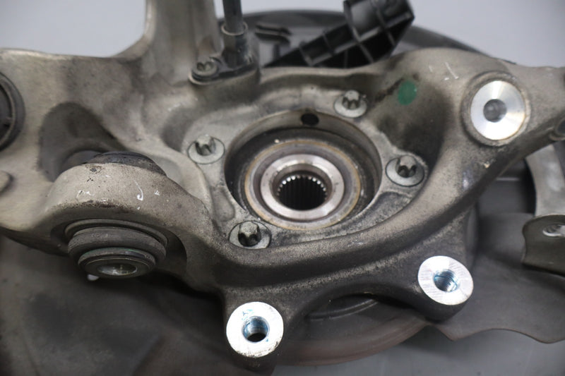 Load image into Gallery viewer, 08-17 Mercedes E350 C250 C350 Rear Right Passenger Side Spindle Knuckle Hub Oem
