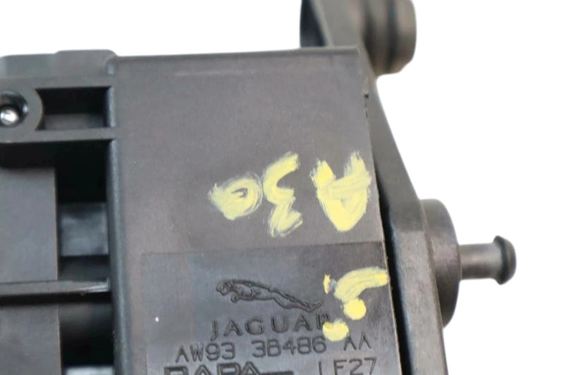Load image into Gallery viewer, 10-15 Jaguar X351 XJ XJL Air Suspension Control Valve Solenoid AW933B486AA OEM
