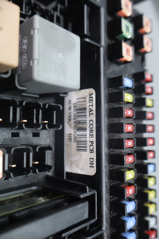 15-20 Hyundai Genesis G80 Fuse Box Junction Relay Control Module 91204-B1895 Oem