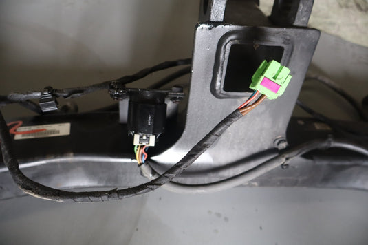 11-17 Volkswagen Touareg Rear Bumper Trailer Tow Hitch Reinforcement Bar Oem