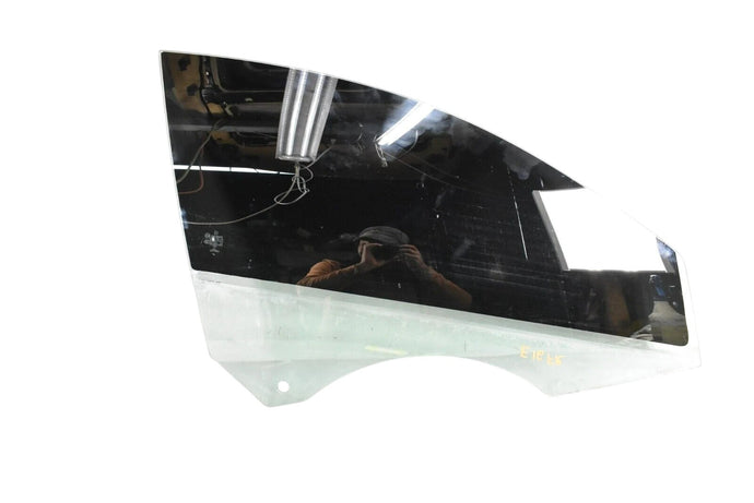 14-18 Mercedes CLA250 Front Right Passenger Side Door Window Auto Glass Oem