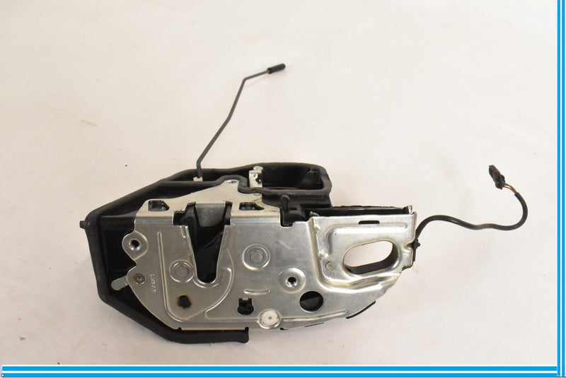 Load image into Gallery viewer, 09-16 BMW F10 F01 F02 750i REAR LEFT DRIVER AUTO SOFT CLOSE DOOR LOCK ACTUATOR
