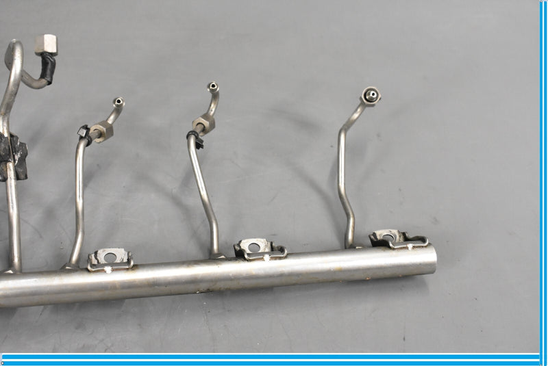 Load image into Gallery viewer, 09-12 BMW 750Li 750i F01 F02 High Pressure Fuel Injector Rail Oem
