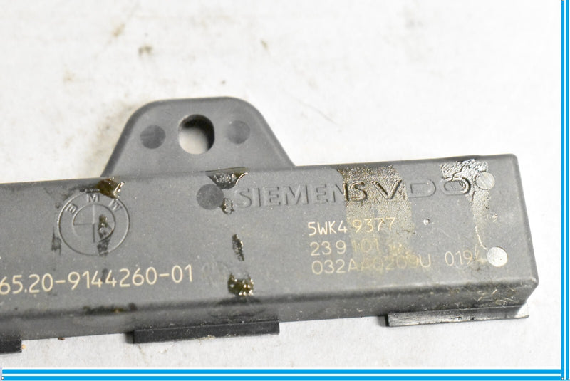 Load image into Gallery viewer, 09-19 BMW 750Li 750i F01 F02 F07 F10 Keyless Entry Antenna 65209220832 Oem
