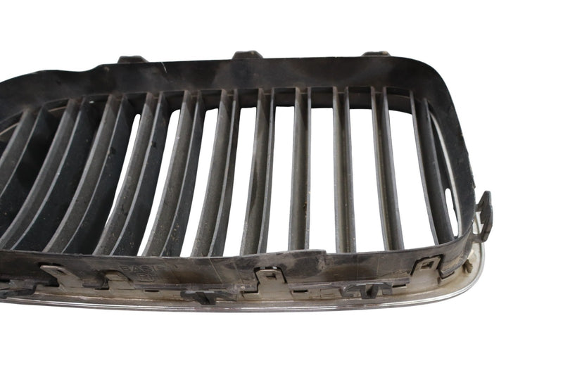 Load image into Gallery viewer, 11-13 BMW 528i 535i 550i xDrive Front Right Side Radiator Bumper Grill Oem
