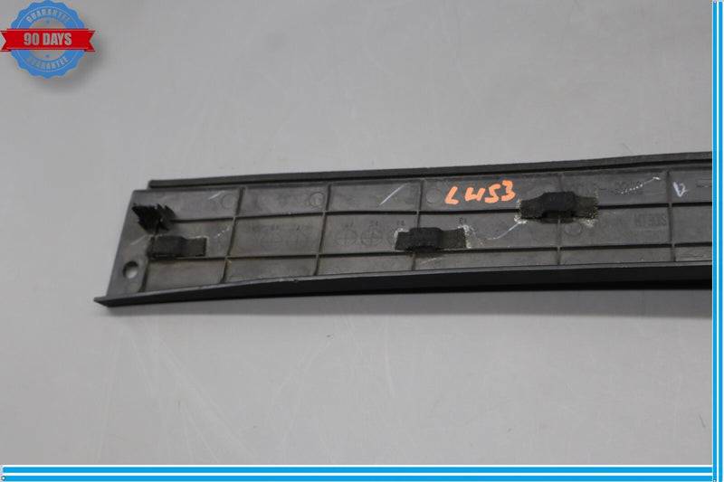 Load image into Gallery viewer, 17-20 Genesis G80 Front Left Driver Side Fender Seal Trim Ledge Cover Oem

