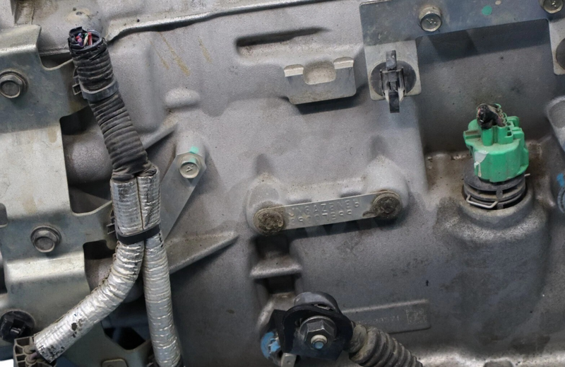 Load image into Gallery viewer, 11-13 Infiniti QX56 5.6L  Automatic Transmission Gearbox Assembly 3102076X0A Oem
