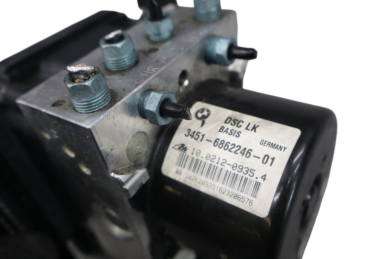 Load image into Gallery viewer, 12-15 BMW 320i 328i F30 Front ABS Anti Lock Brake Pump Module Unit 6862246 Oem
