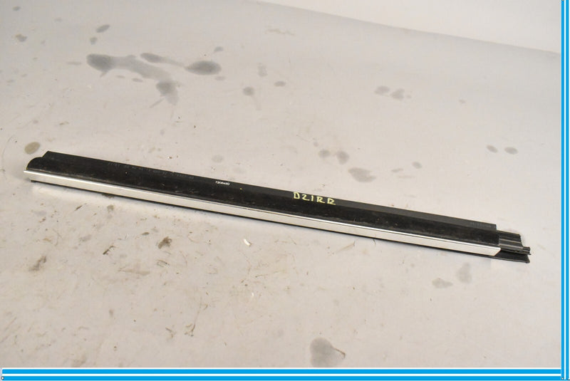 Load image into Gallery viewer, 09-15 BMW 750i 750Li F01 F02 Rear Right Inner Window Channel Cover 7206450 Oem
