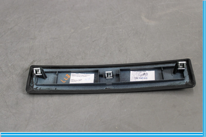 Load image into Gallery viewer, 07-09 Mercedes S600 W221 Dashboard Dash Center Console CD Player Cover Oem
