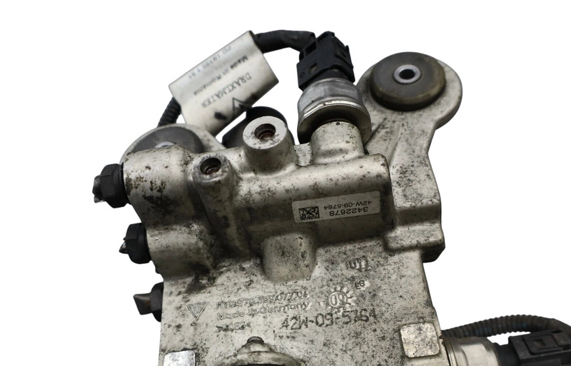 Load image into Gallery viewer, 10-16 Porsche Panamera Turbo Rear Stabilizer Sway Bar Control Valve Block OEM
