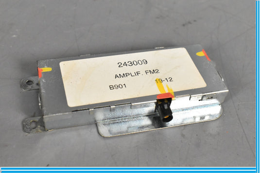 09-13 Maserati Quattroporte M139 Rear Left Antenna AM/FM Amplifier Module Oem