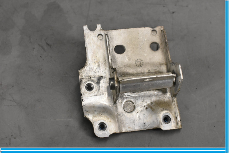 Load image into Gallery viewer, 09-15 BMW 750I 750LI F01 F02 Front Left Side Radiator Support Mount Bracket Oem
