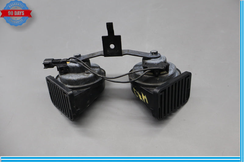 Load image into Gallery viewer, 10-13 Jaguar X351 XJL XJ Left and Right Low and High Tone Signal Horn Set Oem
