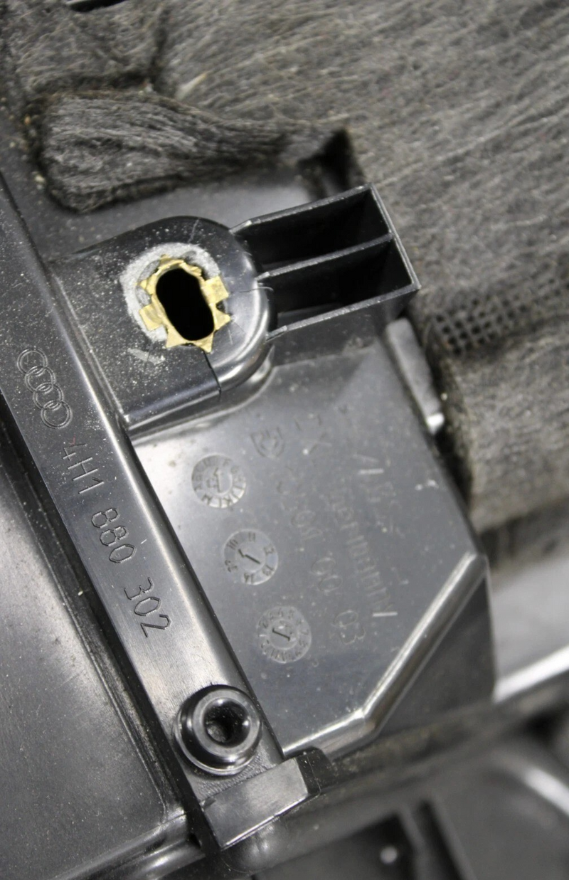 Load image into Gallery viewer, 11-15 Audi A8 Quattro Glovebox Glove Box Storage Compartment 4H1880302 OEM
