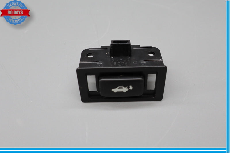 Load image into Gallery viewer, 07-17 Lexus LS460 Power Trunk Close Lid Control Switch Button 15C081 Oem
