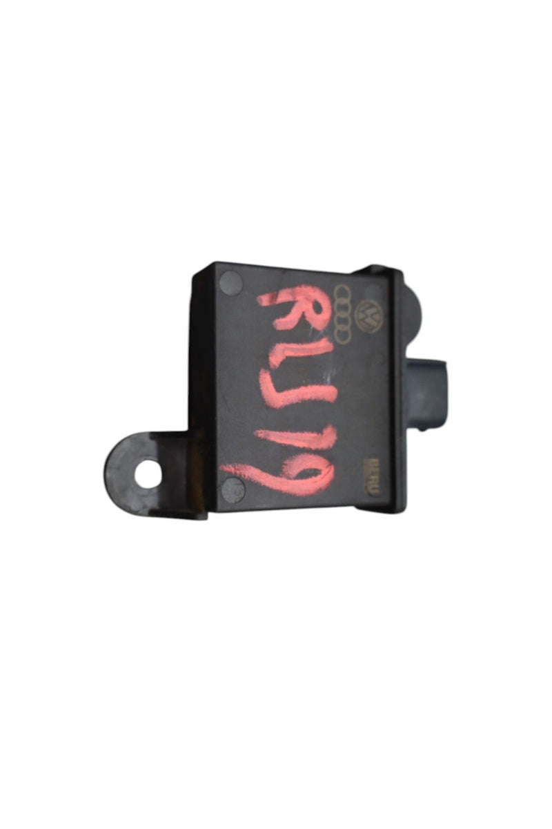 Load image into Gallery viewer, 11-17 Volkswagen VW Touareg Rear Left Tire Pressure Monitor Control Module Oem
