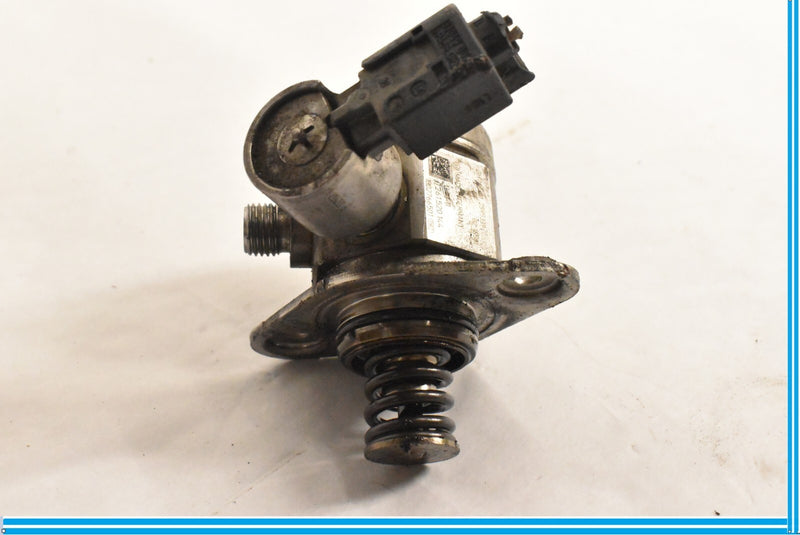 Load image into Gallery viewer, BMW F01 F02 E70 X5 750LI 750I N63 HIGH PRESSURE FUEL PUMP OEM
