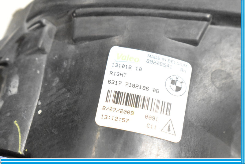 Load image into Gallery viewer, 09-15 BMW F01 F02 FRONT RIGHT PASSENGER SIDE FOG LIGHT LAMP VALEO 7182195 OEM
