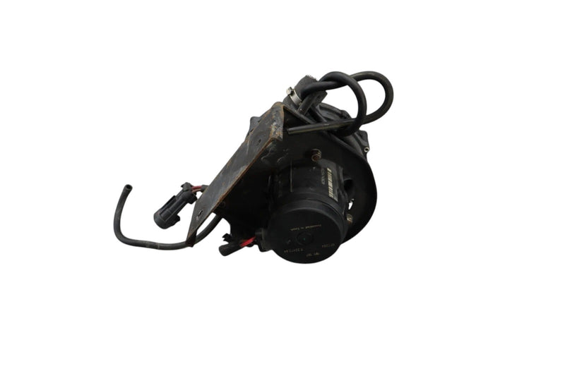 Load image into Gallery viewer, 04-08 Maserati Quattroporte Secondary Air Injection Pump Emission Control Oem
