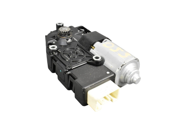 Load image into Gallery viewer, 10-17 Mercedes E350 E550 Panoromic Sunroof Motor Drive Unit A2079060600 Oem
