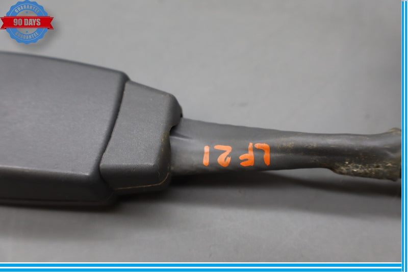 Load image into Gallery viewer, 03-06 Mercedes R230 SL500 SL55 AMG Front Left Driver Side Seat Belt Buckle Oem
