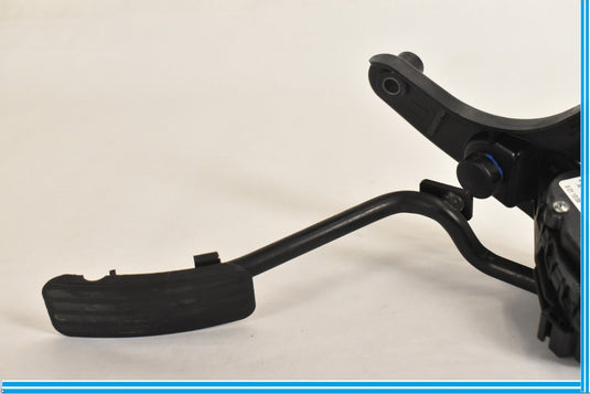 2009-2011 Jaguar XF Accelerator Gas Pedal 8X239F832A OEM