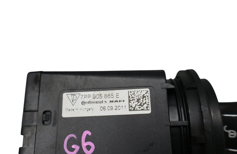 Load image into Gallery viewer, 11-18 Porsche Cayenne Engine Start Ignition Switch Module W/ Key 95863794701 Oem
