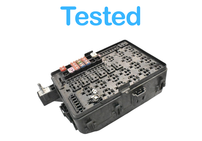 Load image into Gallery viewer, 14-16  Maserati Quattroporte M156 S 3.0L Engine Bay Fuse Box 7154763030 Oem
