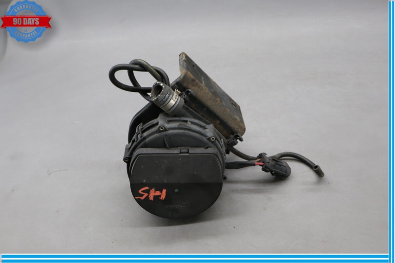 Load image into Gallery viewer, 04-08 Maserati Quattroporte Secondary Air Injection Pump Emission Control Oem
