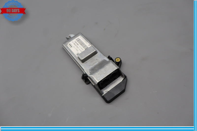 Load image into Gallery viewer, 09-15 BMW 740i 750i F01 F02 Front Right Side Seat Belt Retractor Module Oem
