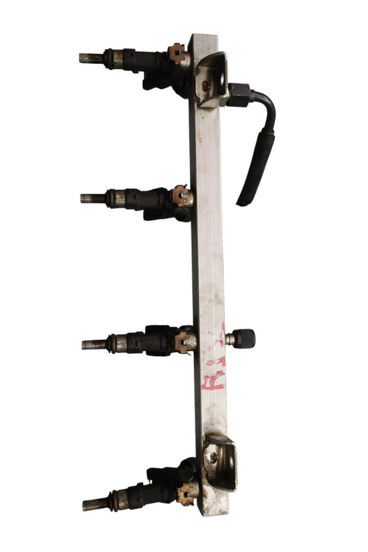 03-19 Maserati Quattroporte M139 Right Side Fuel Injector Rail With Injector Oem